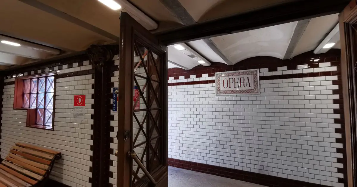 Metro de Budapest: 125 años del segundo metropolitano más antiguo del mundo