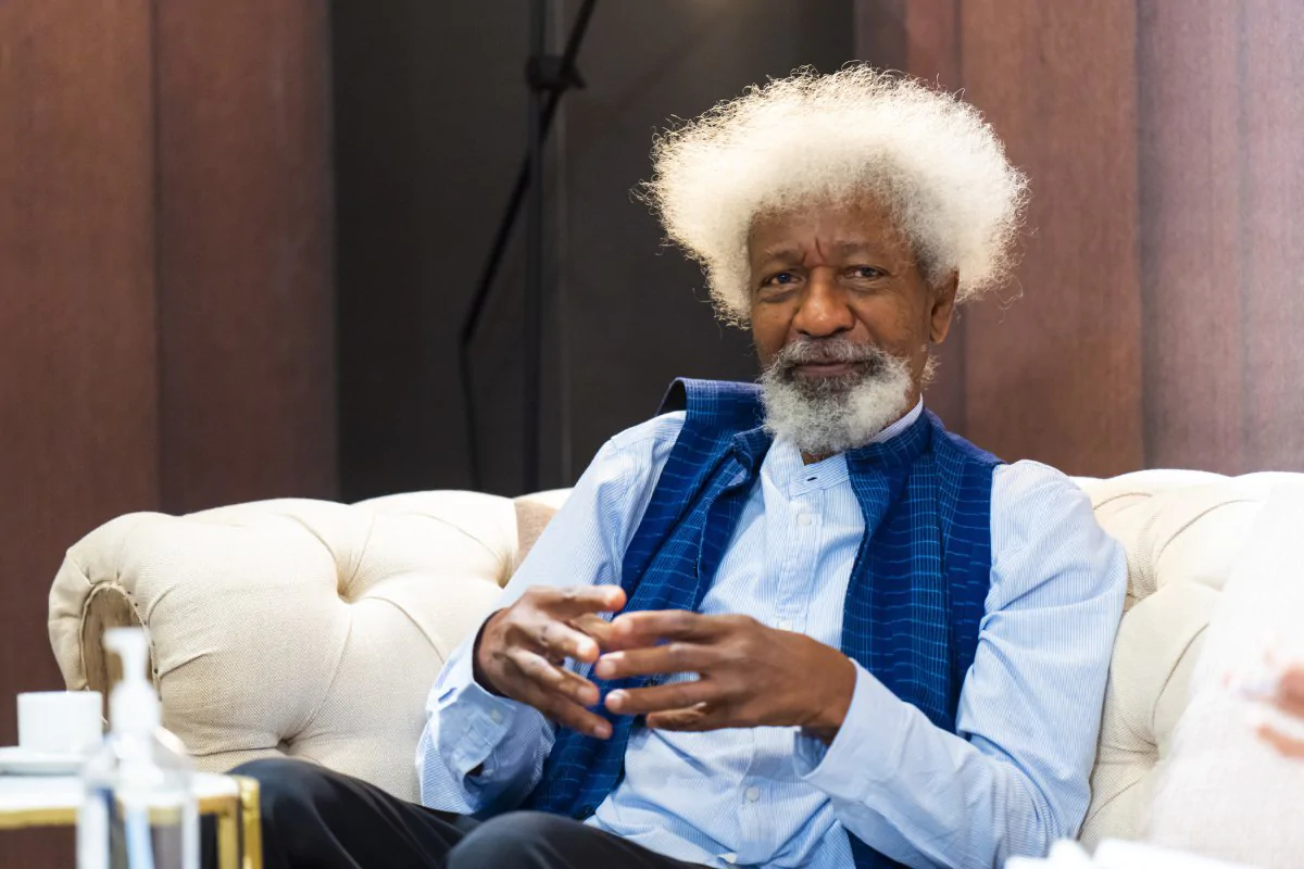 Wole Soyinka: «Recibir un Premio Nobel en el tercer mundo supone un riesgo a tu existencia»