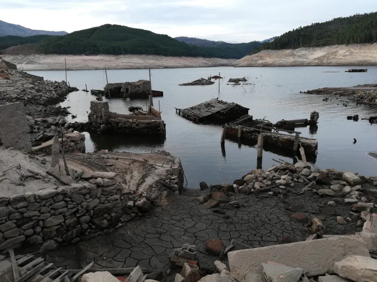 Los ‘pueblos sumergidos’ de España reaparecen con la sequía