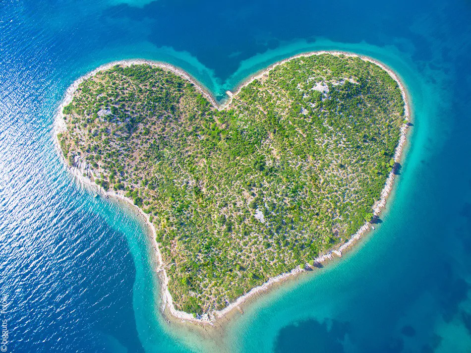 Una isla paradisíaca con forma de corazón en Croacia